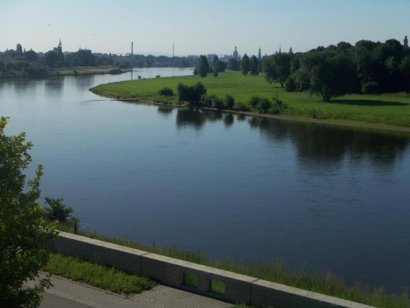Ambiente-An-Der-Elbe-Wohnung-Og Dresde Extérieur photo